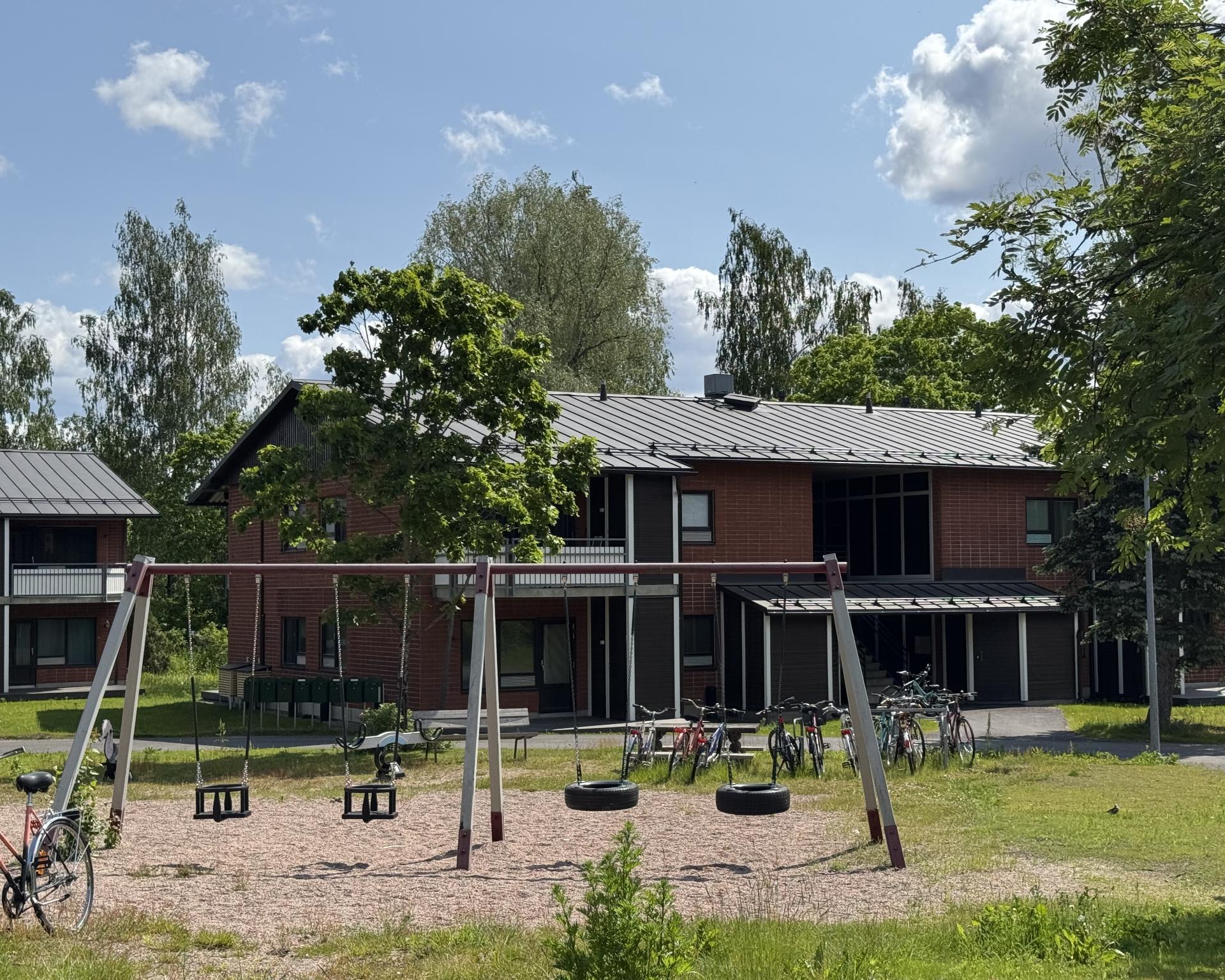 Valesokkelit kuntoon.jpg