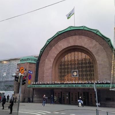 Helsingin päärautatieasema IV-konehuoneremontti 2020.jpg