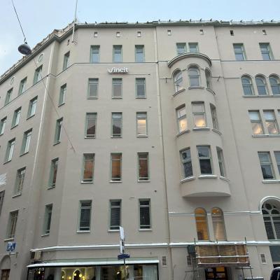 Fredrikinkatu 42 sai uuden upean julkisivun.jpg Fredrikinkatu 42 sai uuden upean julkisivun.jpg