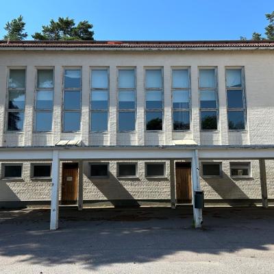 Consti valittu Pitäjänmäen peruskoulun, päiväkodin, nuorisotalon ja kirjaston perusparannus- ja laajennushankkeen kehitysvaiheeseen.jpg