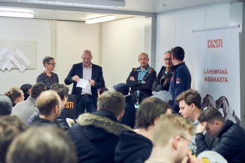 Yksi opiskelijoista sai kesätyöpaikan Constissa.jpg